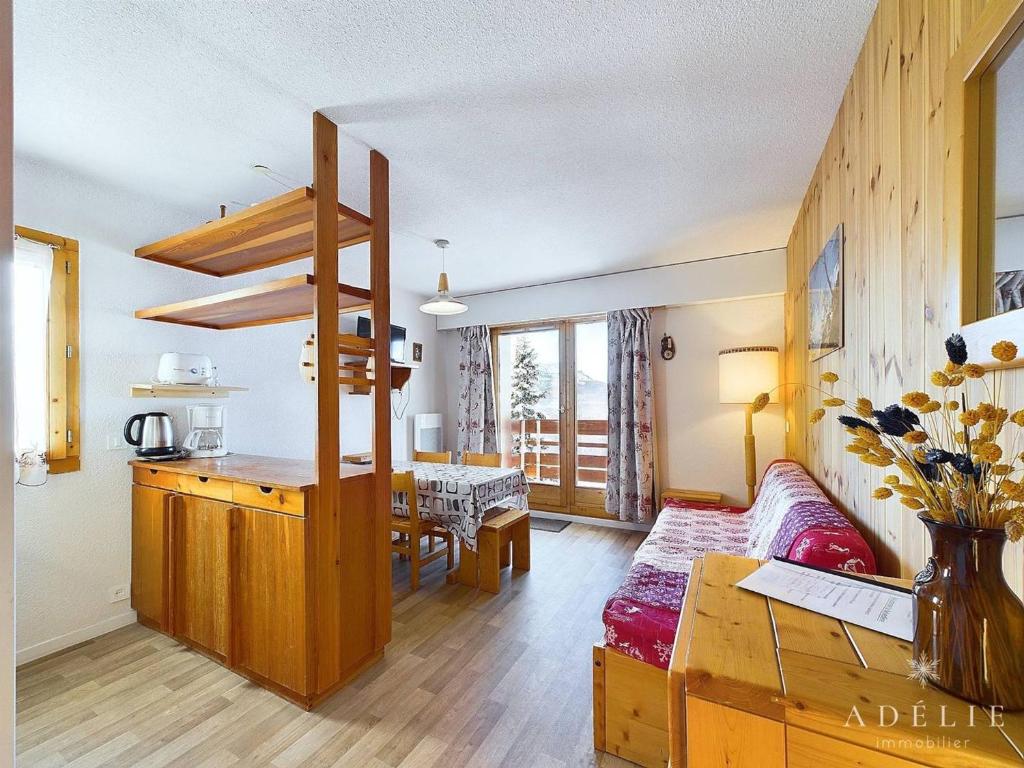 Appartement chaleureux refait à neuf, 2 pièces, centre station - FR-1-398-503, La Rosière