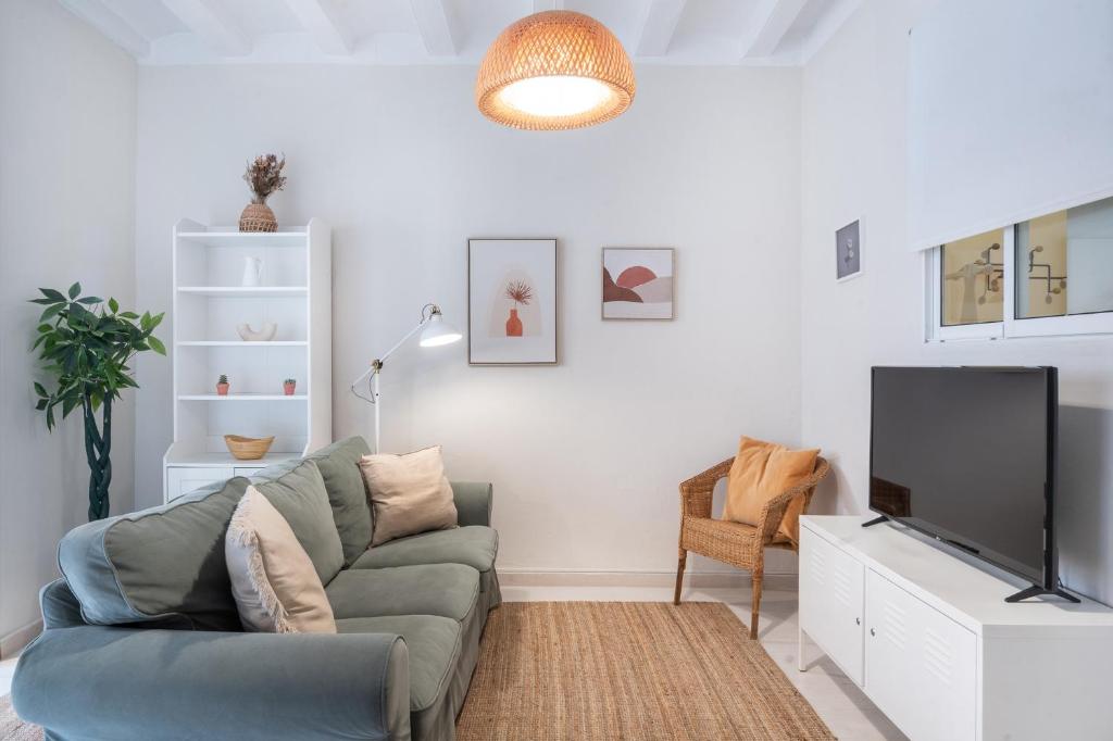 Cozy Apartment in the Heart of Gracia, Barcelona - 2
