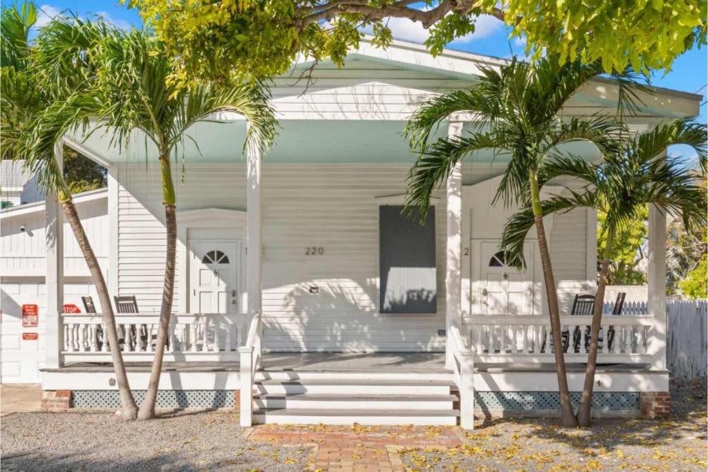 The Mesa House-Close to Duval!, Key West
