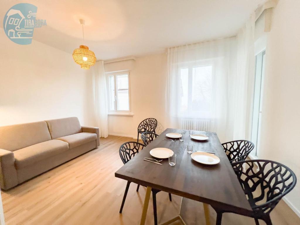 Largo Papa Tirabora Short Rent - 1
