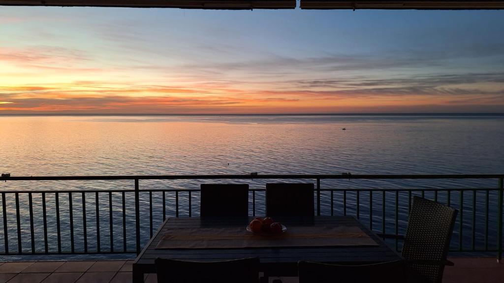Beach Front Sea View 10th in Fuengirola - 3