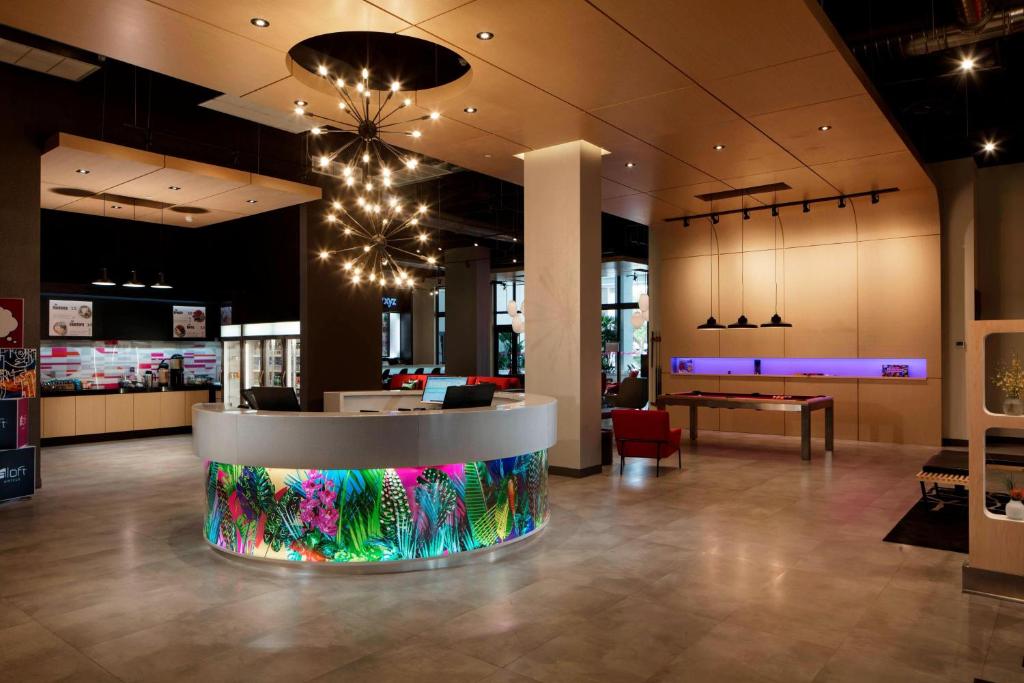 อลอฟต์ โครัล เกเบิลส์ (Aloft Coral Gables)