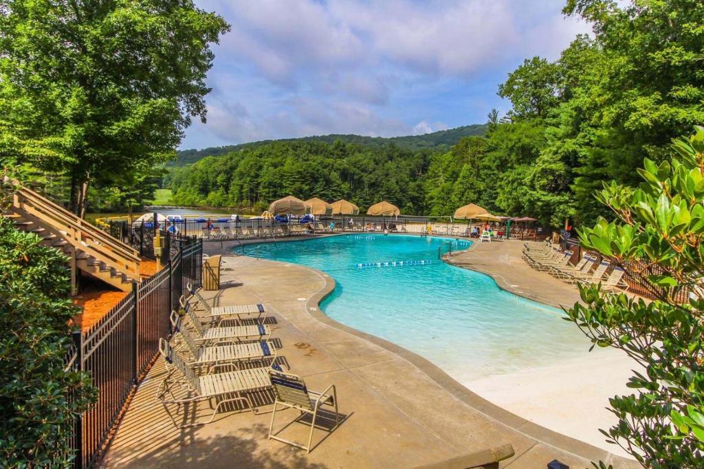 Petit Crest Villas, Marblehill