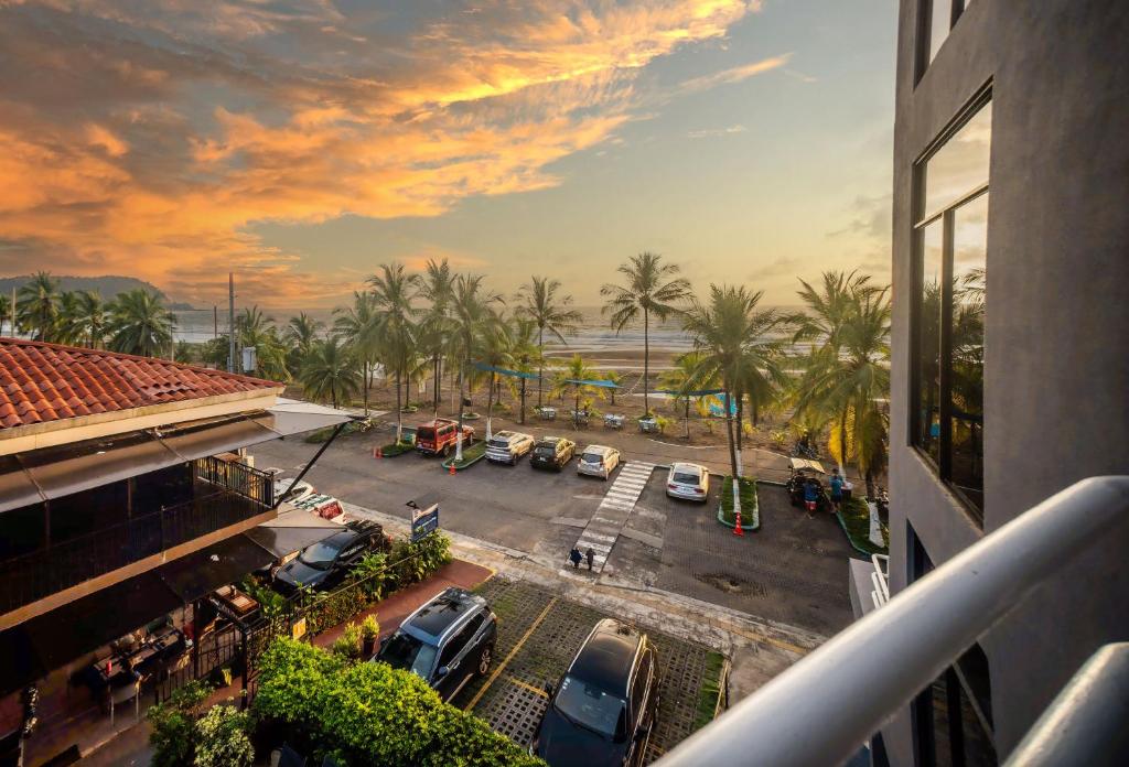 ทัศนียภาพภายนอกโรงแรม