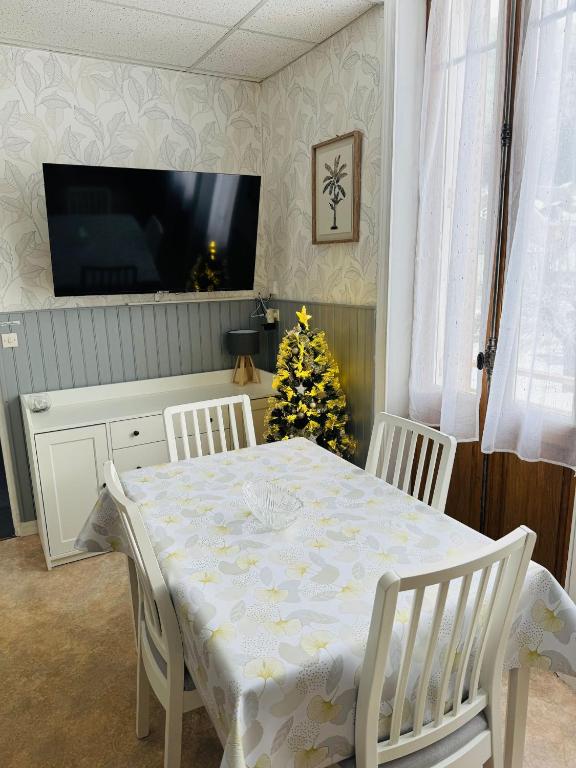 Appartement situé au cœur du village du Mont-Dore 1er étage - 3
