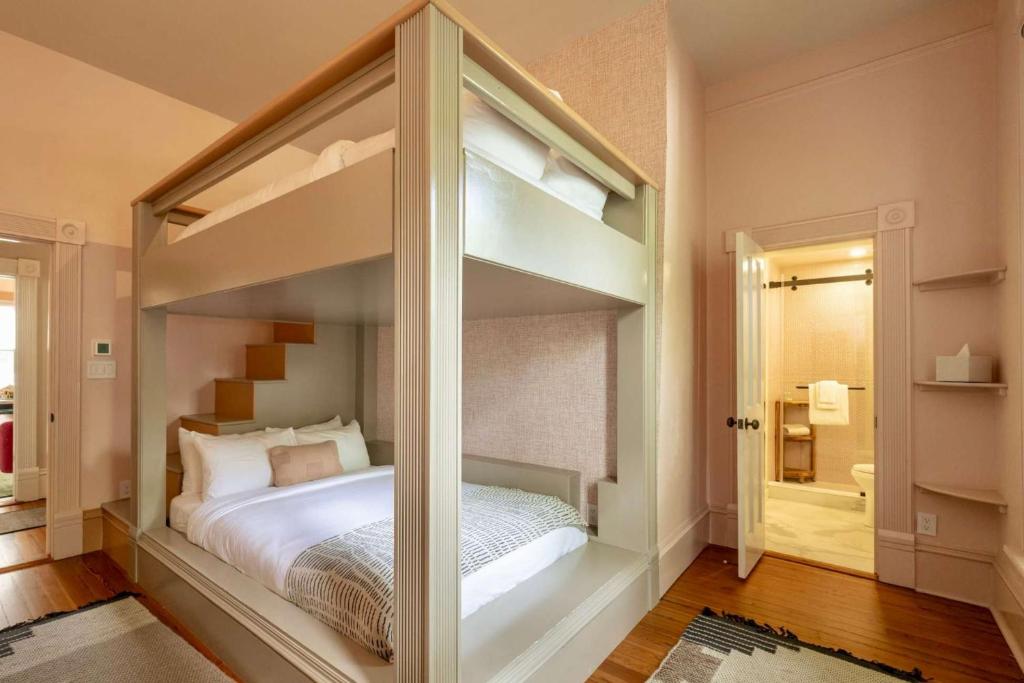 Bunk Room at the Grand Maloney, Key West