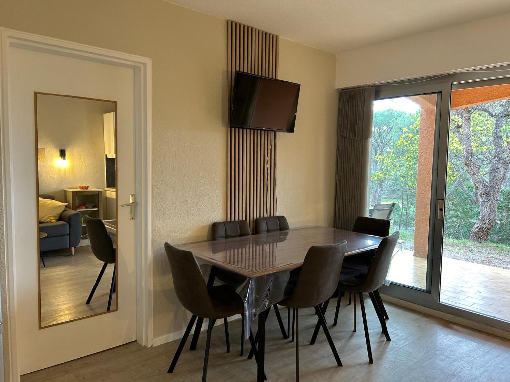 Appartement cote pinede 1 chambre - 4