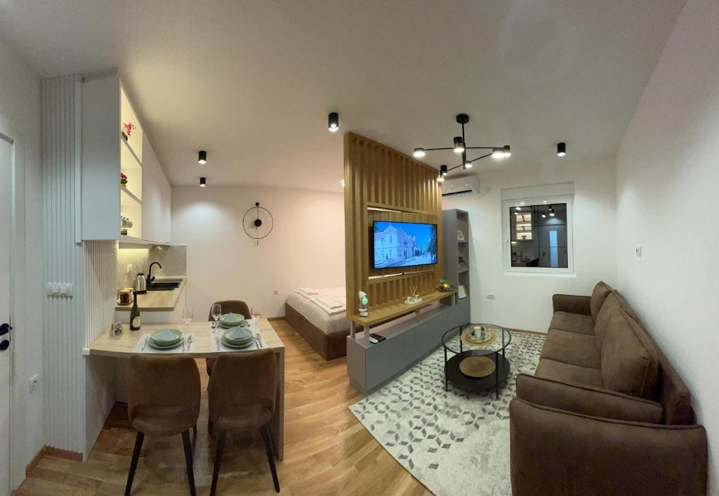 Apartmani Central 3 & Free parking garage - 3