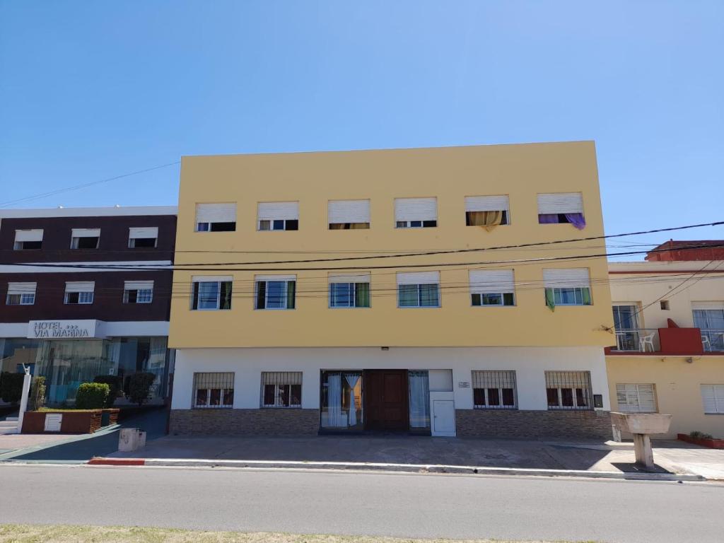 Mutualidad de empleados del Club Gimnasia y Esgrima de Buenos Aires - 1