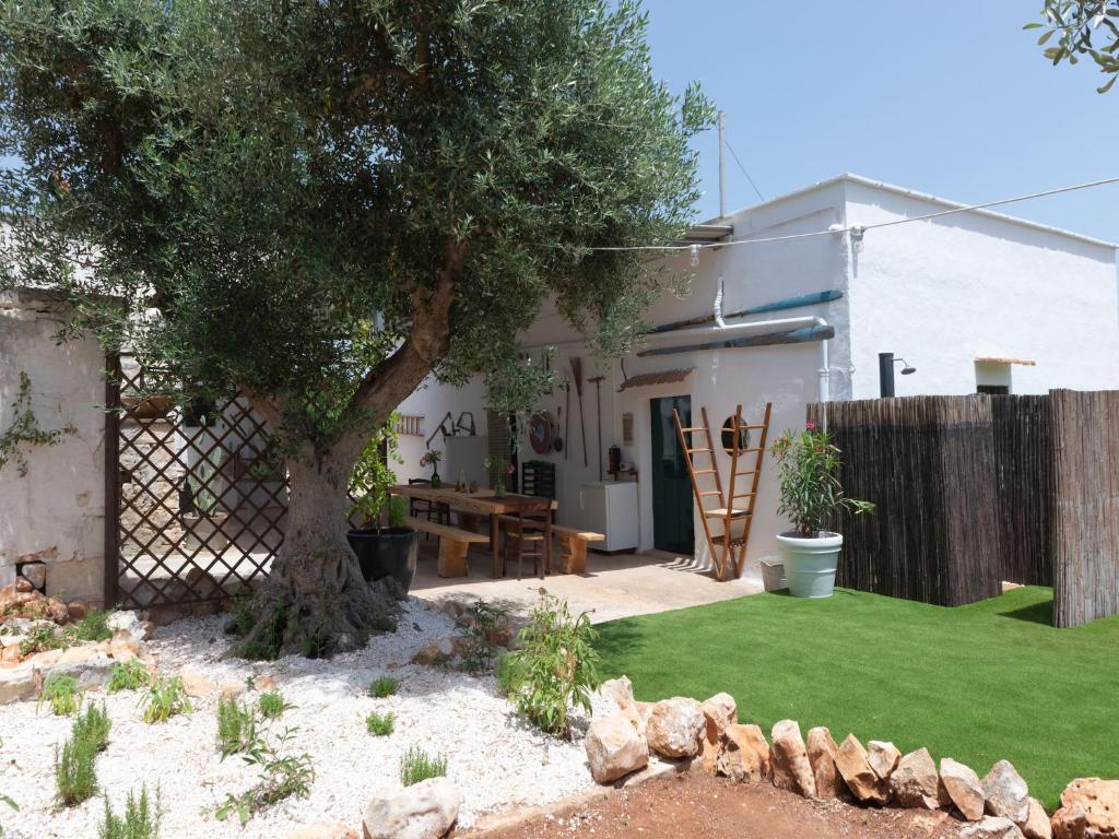 Country House in Puglia with Pool & Pizza Oven - 2