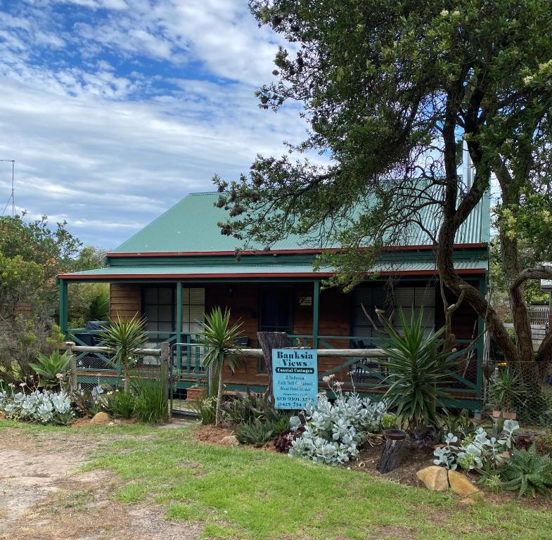 Banksia Views, Sandy Point