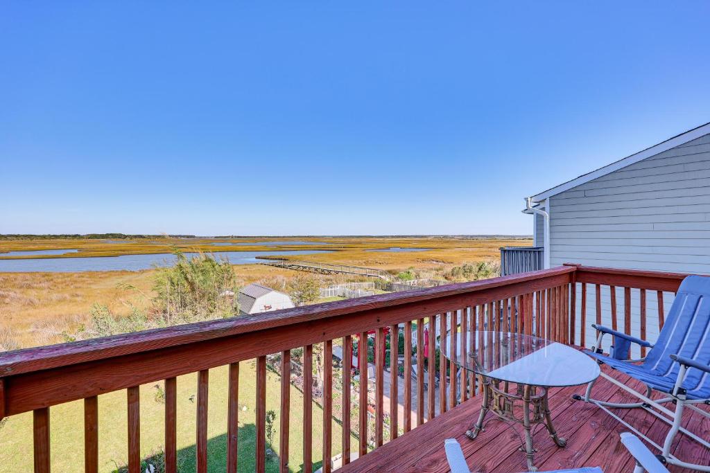 Walk to Beach Duplex in North Topsail Beach!, North Topsail Beach