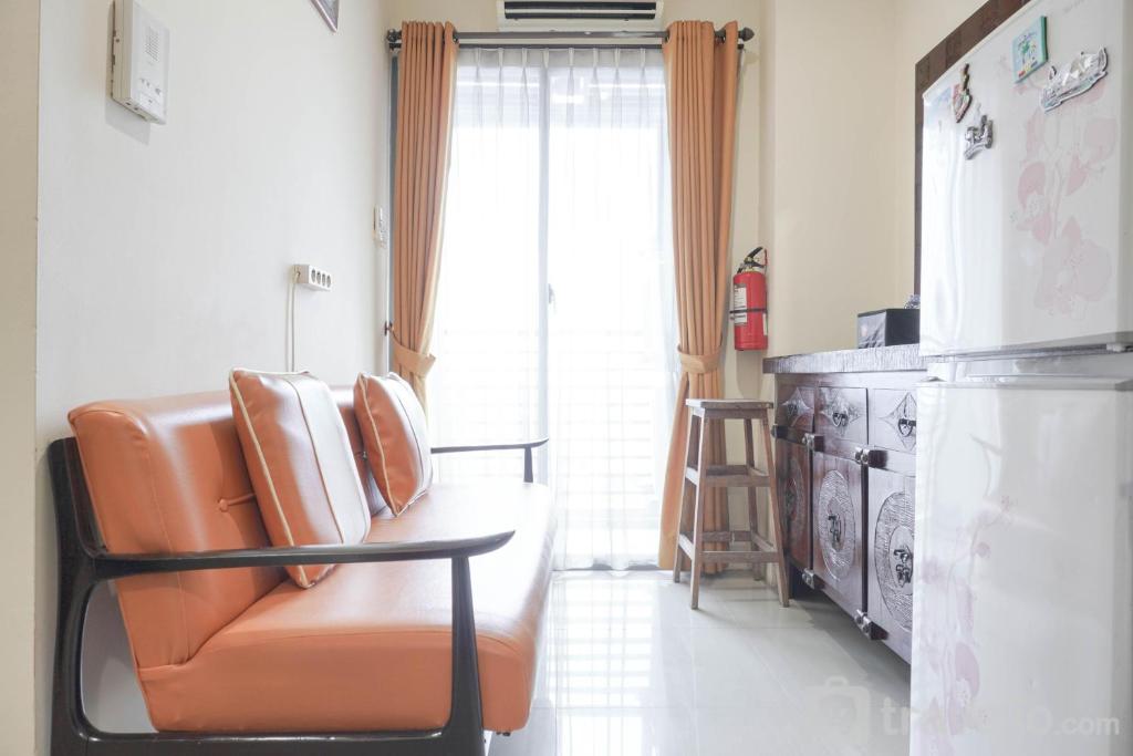 Fancy and Nice 2BR at GP Plaza Apartment By Travevlio, Jakarta