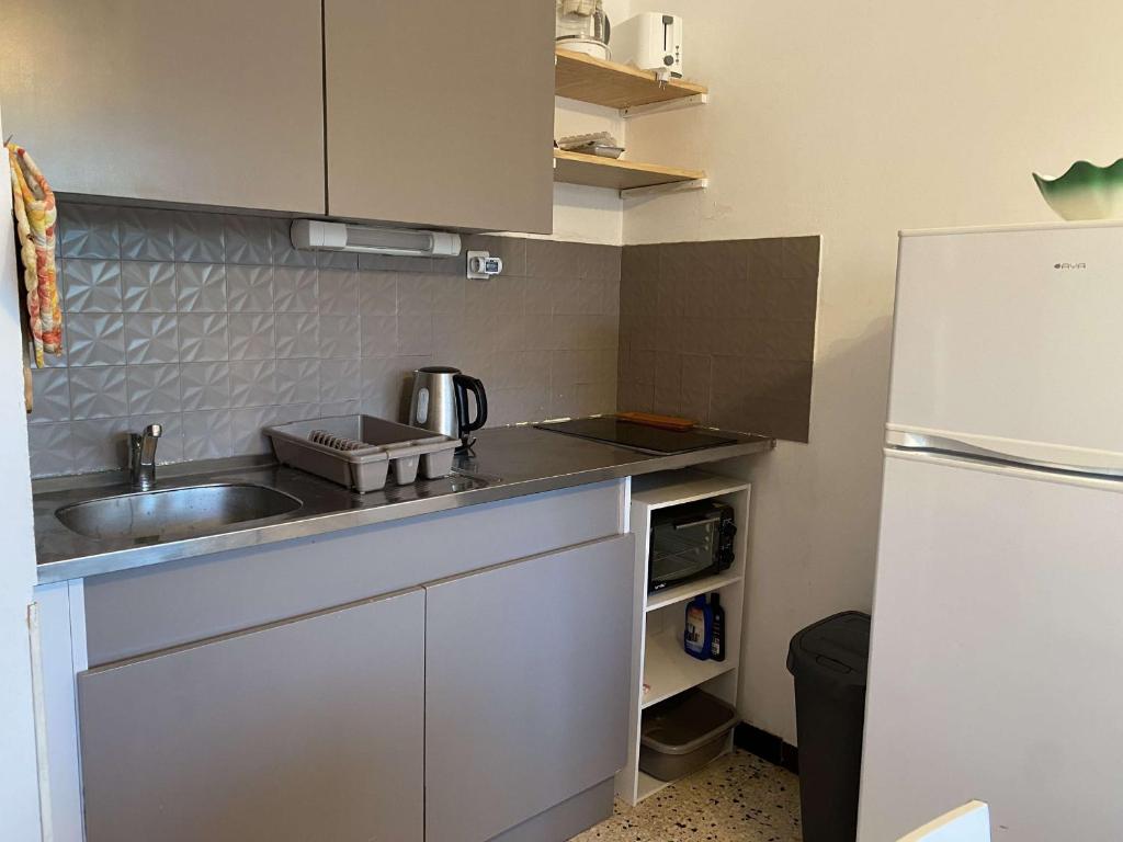 Appartement T1 à Balaruc-les-Bains avec climatisation et parking - FR-1-553-284 - 5