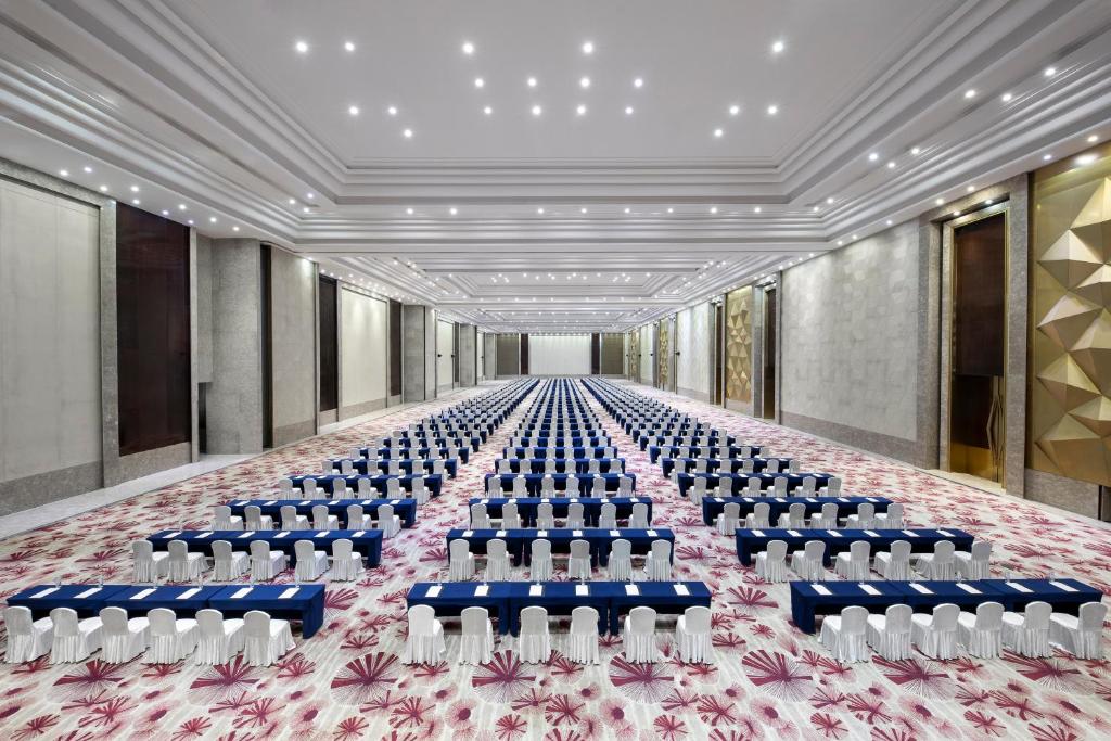 Qingdao Wyndham Grand Qingdao Additional