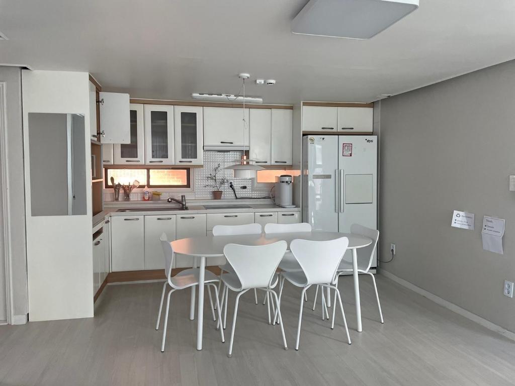 High Street Guest house