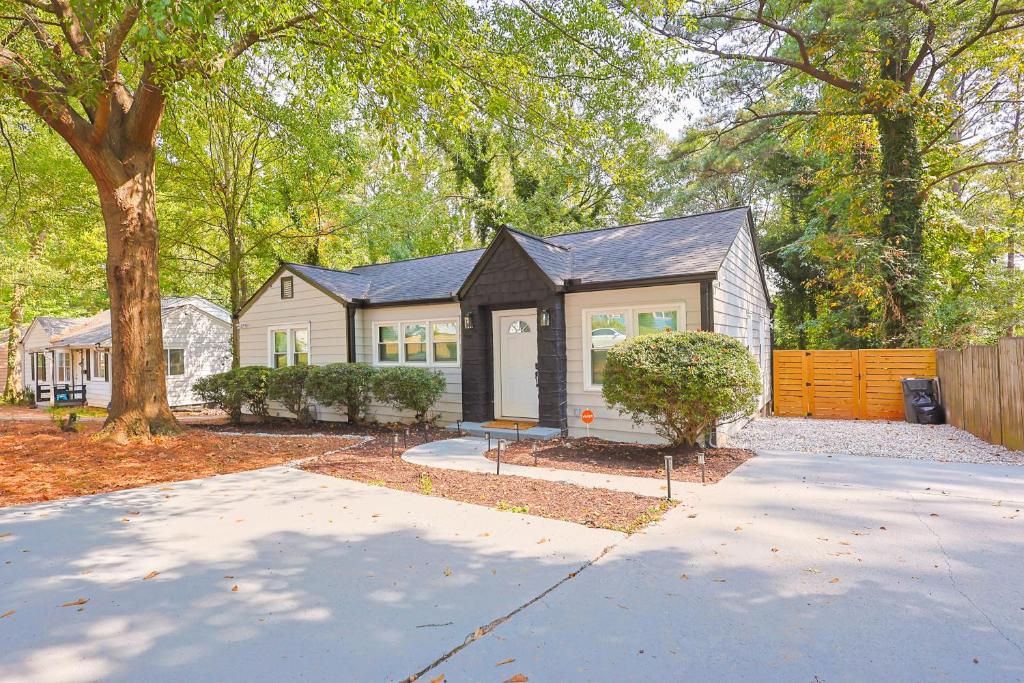 The Eagle's Nest, Atlanta