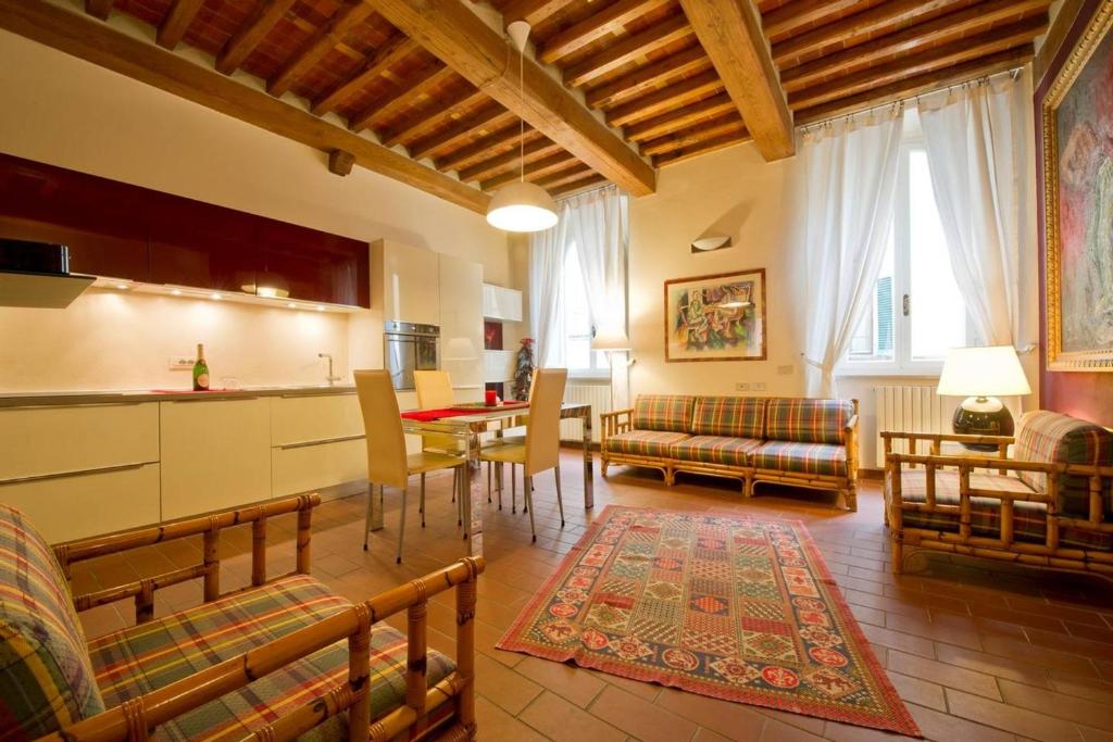 Holiday apartment rental in the heart of Lucca no01 - 2