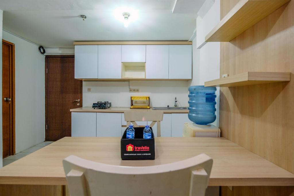 Comfort 2BR at Bogor Mansion Apartment By Travelio