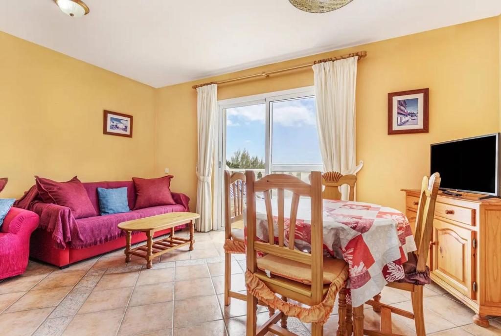 Apartment near the beach, big terrace with nice sea views, wifi and parking - 3
