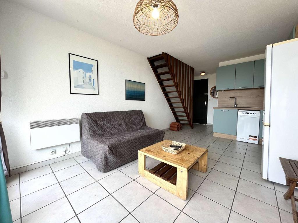 Appartement dernier étage avec terrasse vue port GN400-028 - 5