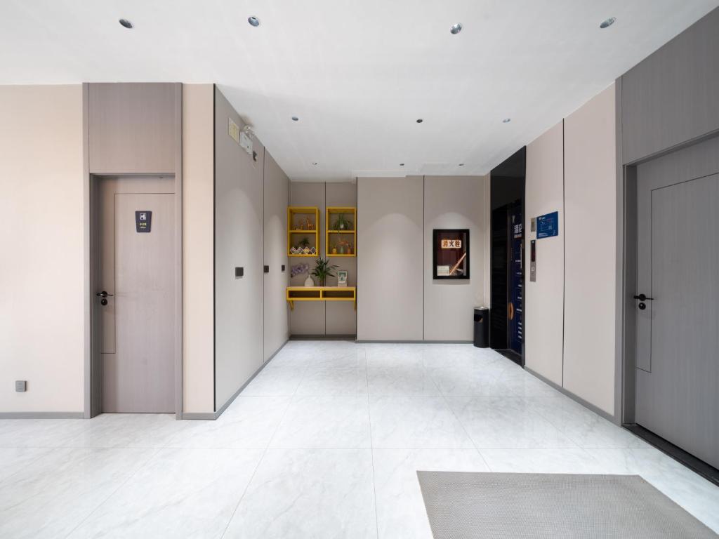 7 Days Inn Xi'an Railway Station Bus Station