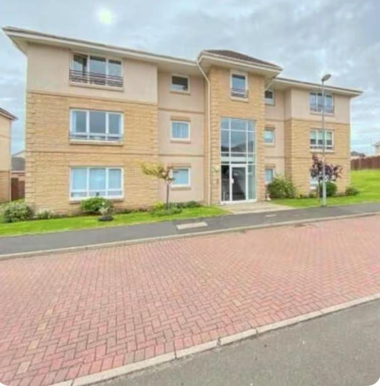 Modern staycation Apartment, Caldercruix