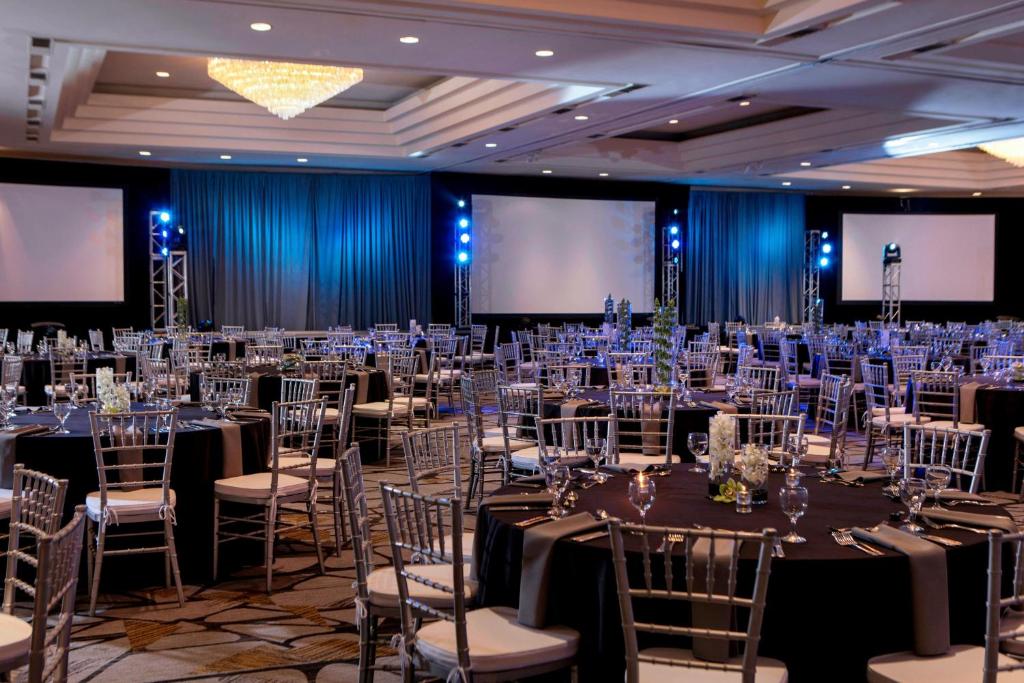 غرفة الاجتماعات/الاحتفالات