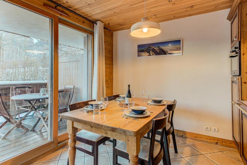 Apartment Kandahar, Alpes Travel, Les Houches, Sleeps 4 - 5