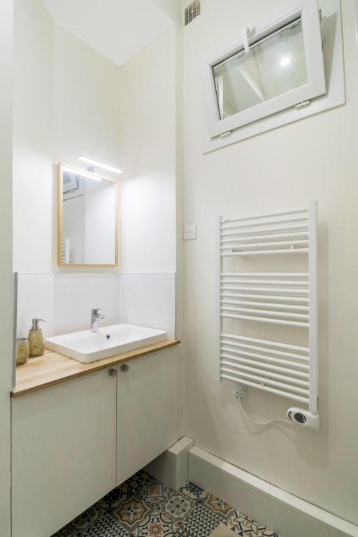 Au cœur des Batignolles -Bail mobilité - 1 chambre - 5