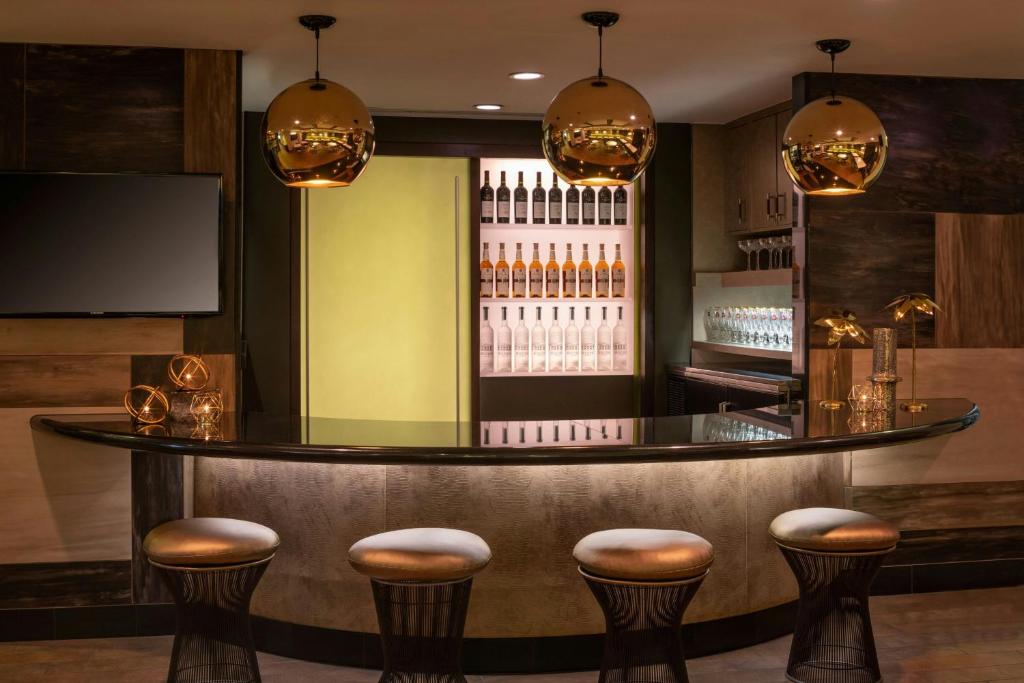 Pub/lounge