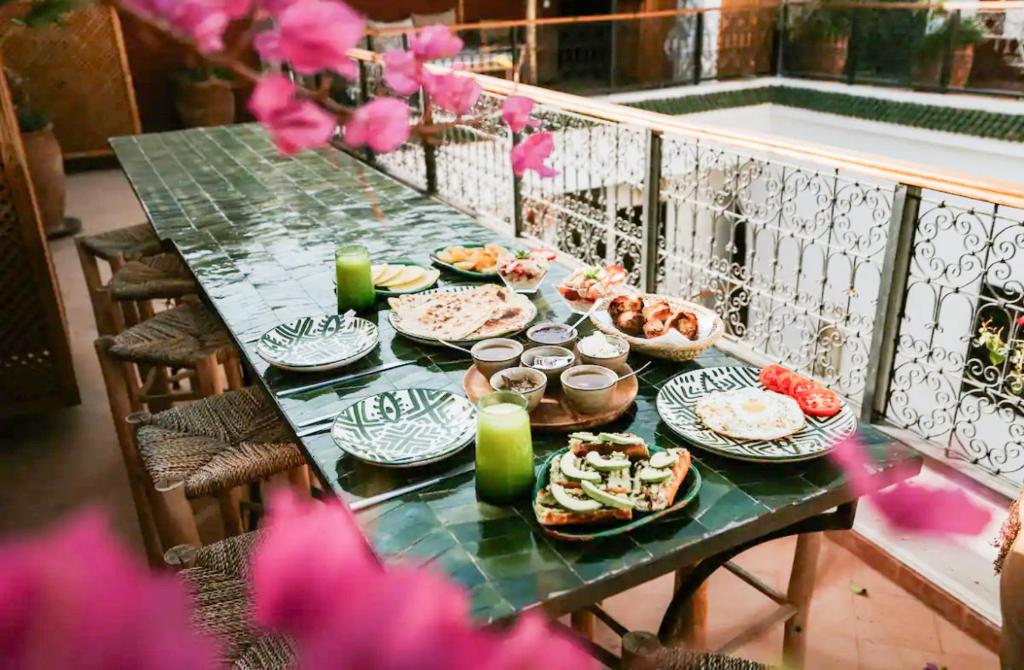 Riad Nanou - Private Riad with Pool & Rooftop 전경