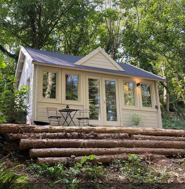 Fitchey woodland cabin, Bideford