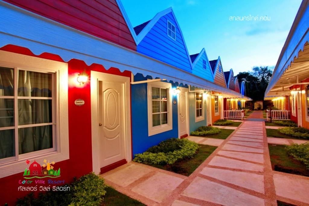 The Color Ville Hotel