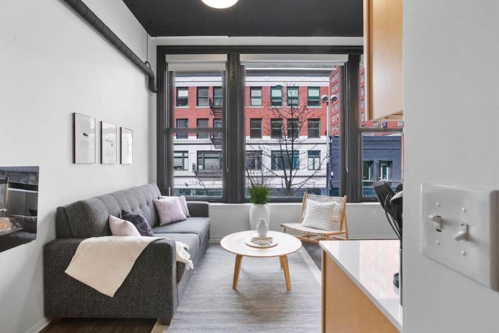 Upscale Apartment Suite - Close to Everything, Spokane