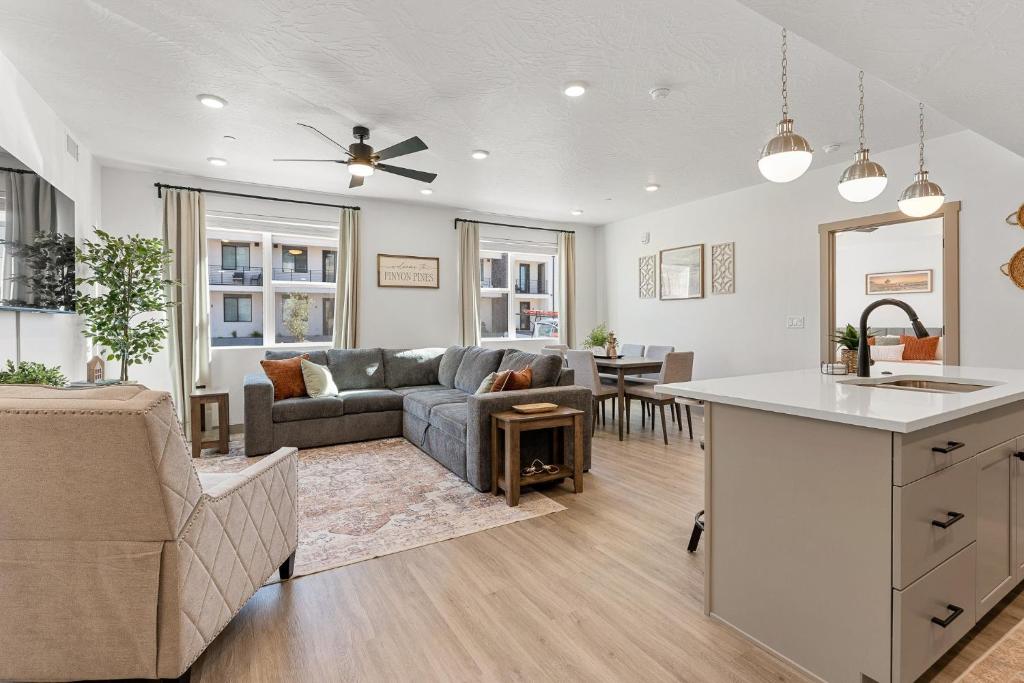 Pinyon Pines #103 condo, Hurricane