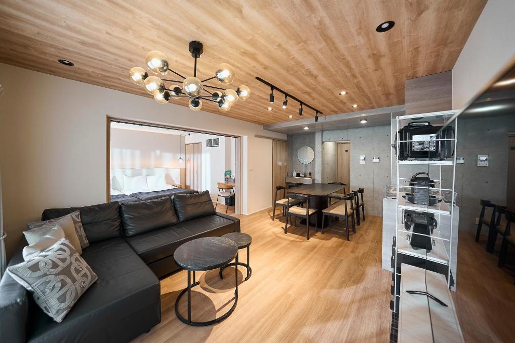 R.Kamakura, Kamakura