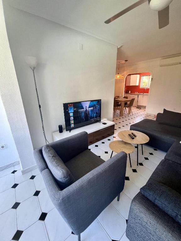 New Spacious Family Apartment 3 Bedrooms Pool 5 Min from the Sea - 3