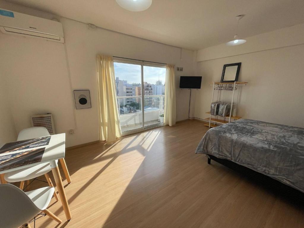 Bright Retreat Modern Temporary Rental in Caballito - 3