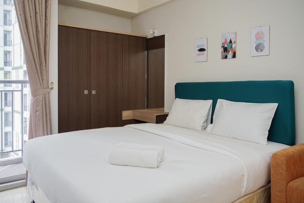 Comfortable and Simply Studio at Serpong Greenview Apartment By Travelio, Tangerang