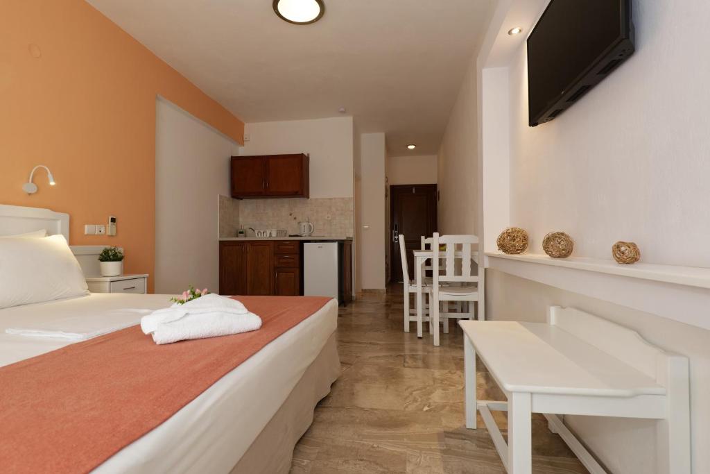 Hotel Korali — Hotel rooms in Troulos, Thessaly