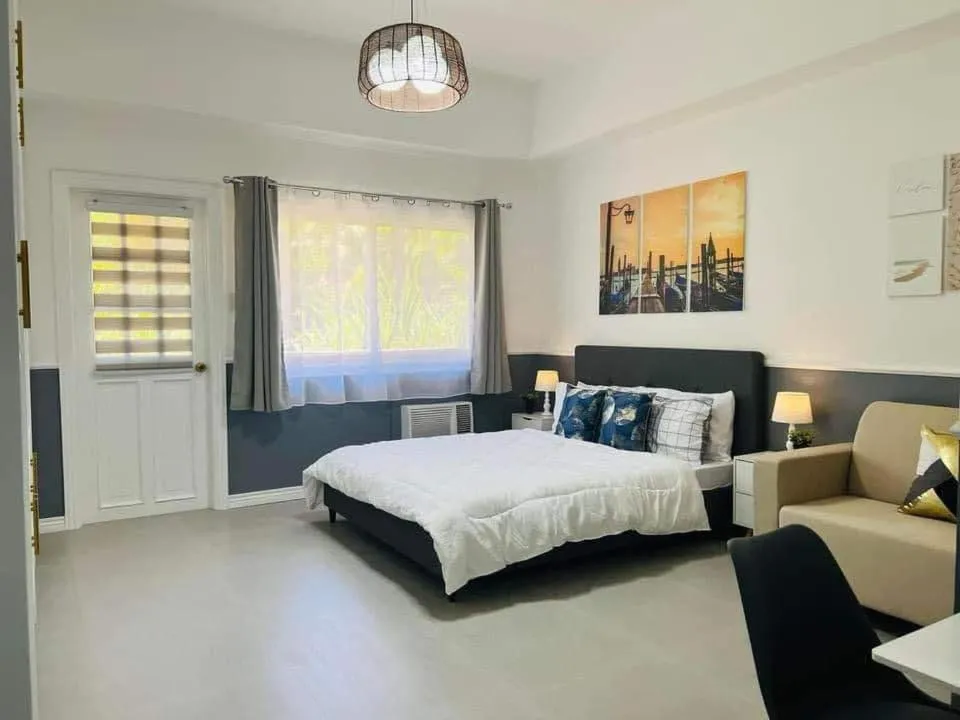 2-4pax Condo Unit in Subic Bay, hotel in Kababae