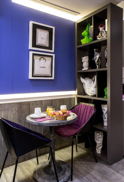 โรงแรมอ็องแตง ทรีนิต (Hotel Antin Trinite)