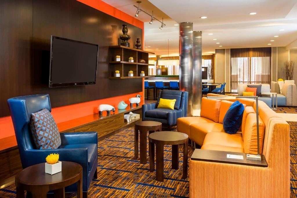 Courtyard by Marriott Stafford Quantico, Triangle