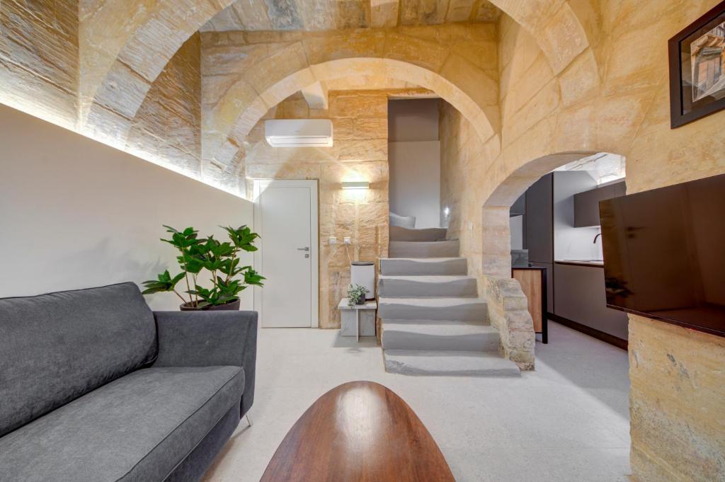 Beautiful, designer 2BR home in heart of Valletta by 360 Estates, Valletta