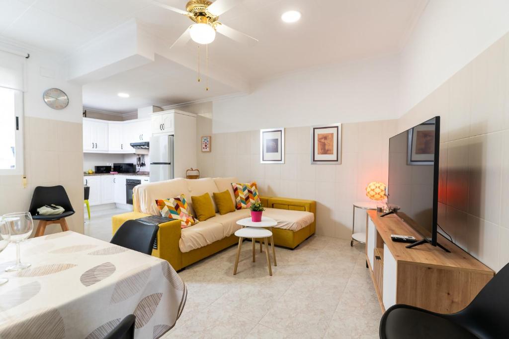 rentafive - Casa - Terraza - 4 min playa - 5
