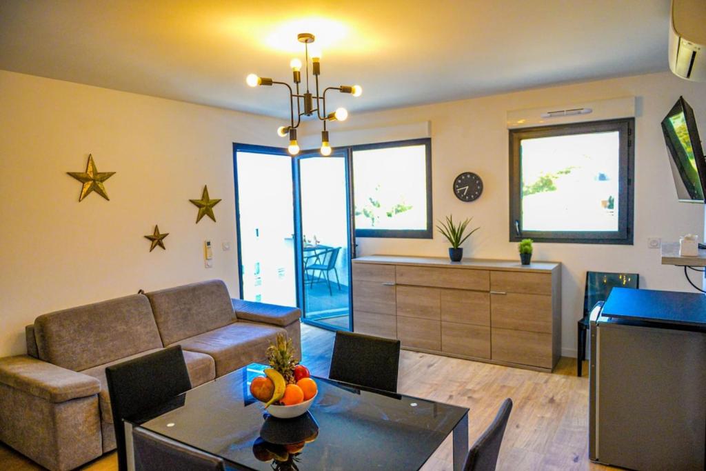 Paolina - Terrasse Parking Clim wifi - by TGB, Ajaccio