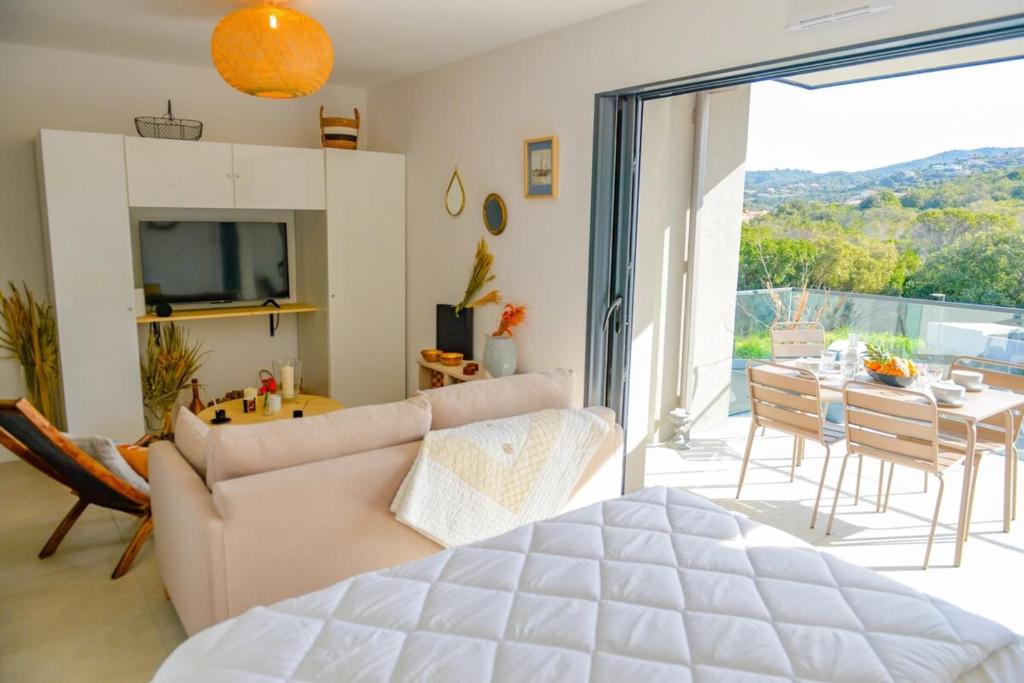 Marion - Agosta beach by foot Cozy - by TGB, Albitreccia