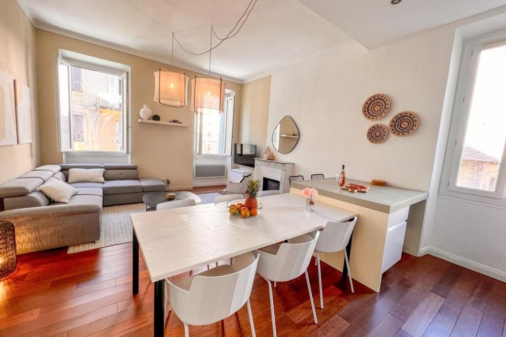 Alba - Central Glimpse of the sea Sea nearby, Ajaccio