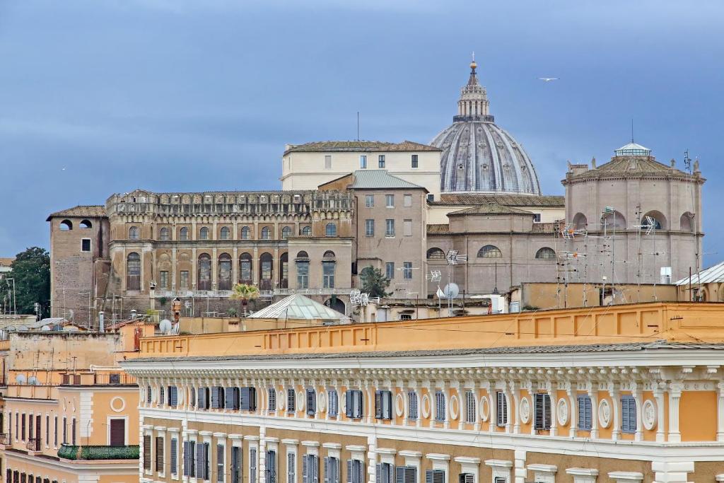St Peter Giant Apartment - 4